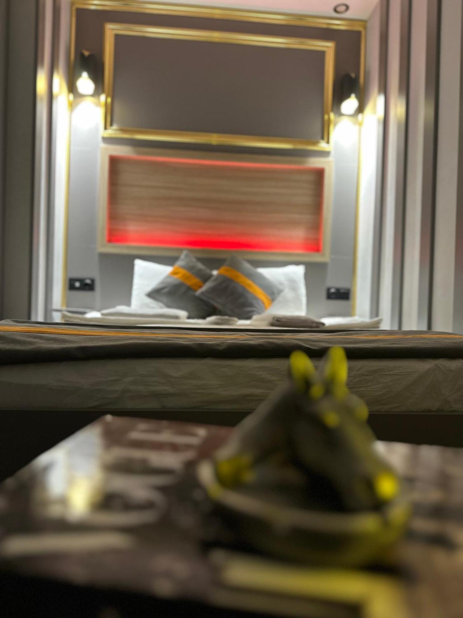 Taksim Larissa Hotel Suites Stambuł Zewnętrze zdjęcie