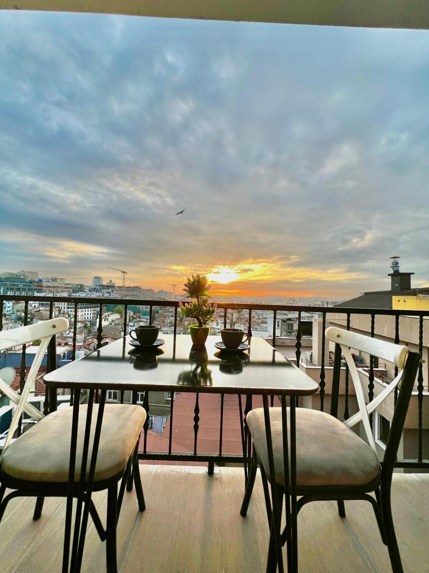 Taksim Larissa Hotel Suites Stambuł Zewnętrze zdjęcie